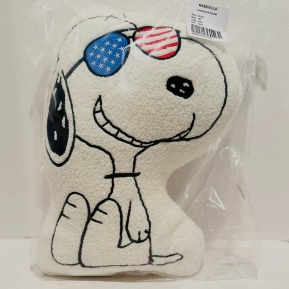 Peanuts NWT Snoopy Americana Sunglasses 14 X 17 Pillow